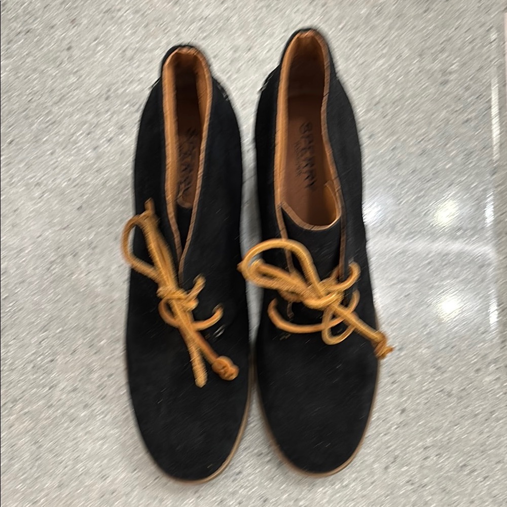 Sperry Ankle Boots Black and Tan Suede Casual